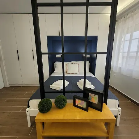 Hyacinthus Apartment *